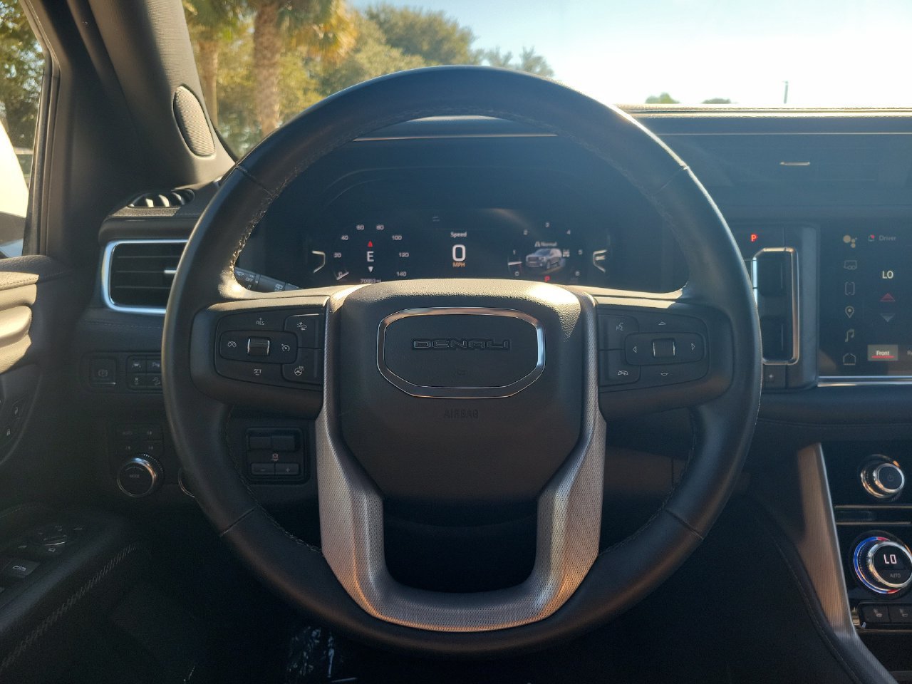 Certified 2023 GMC Yukon XL Denali w/ Max Trailering Package AWD/4WD image 18
