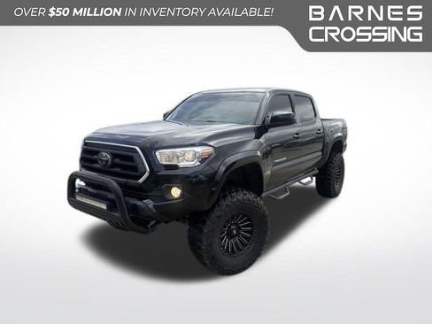 Used 2020 Toyota Tacoma SR5 AWD/4WD image 1