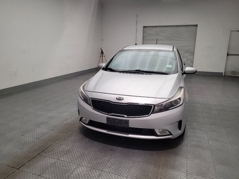 Used 2017 Kia Forte LX w/ Option Group 020 FWD image 15