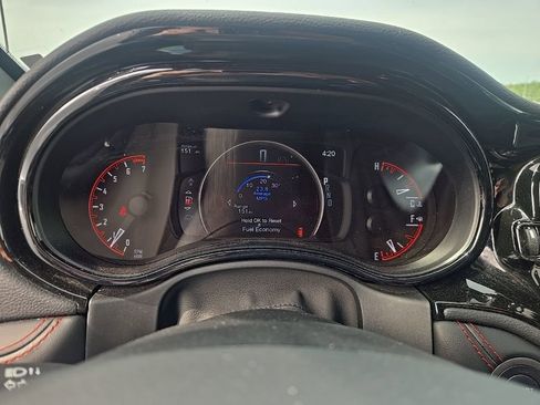 Used 2024 Dodge Durango GT AWD/4WD image 7