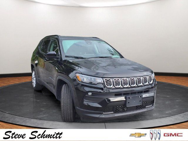 Used 2022 Jeep Compass Latitude AWD/4WD image 25