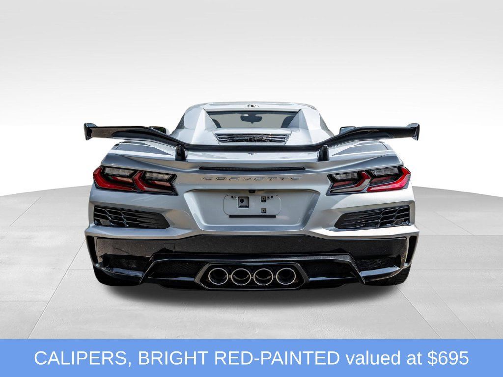 Used 2023 Chevrolet Corvette Z06 w/ Z07 Performance Package RWD image 10