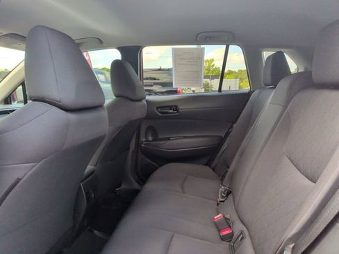Used 2023 Toyota Corolla Cross LE FWD image 30