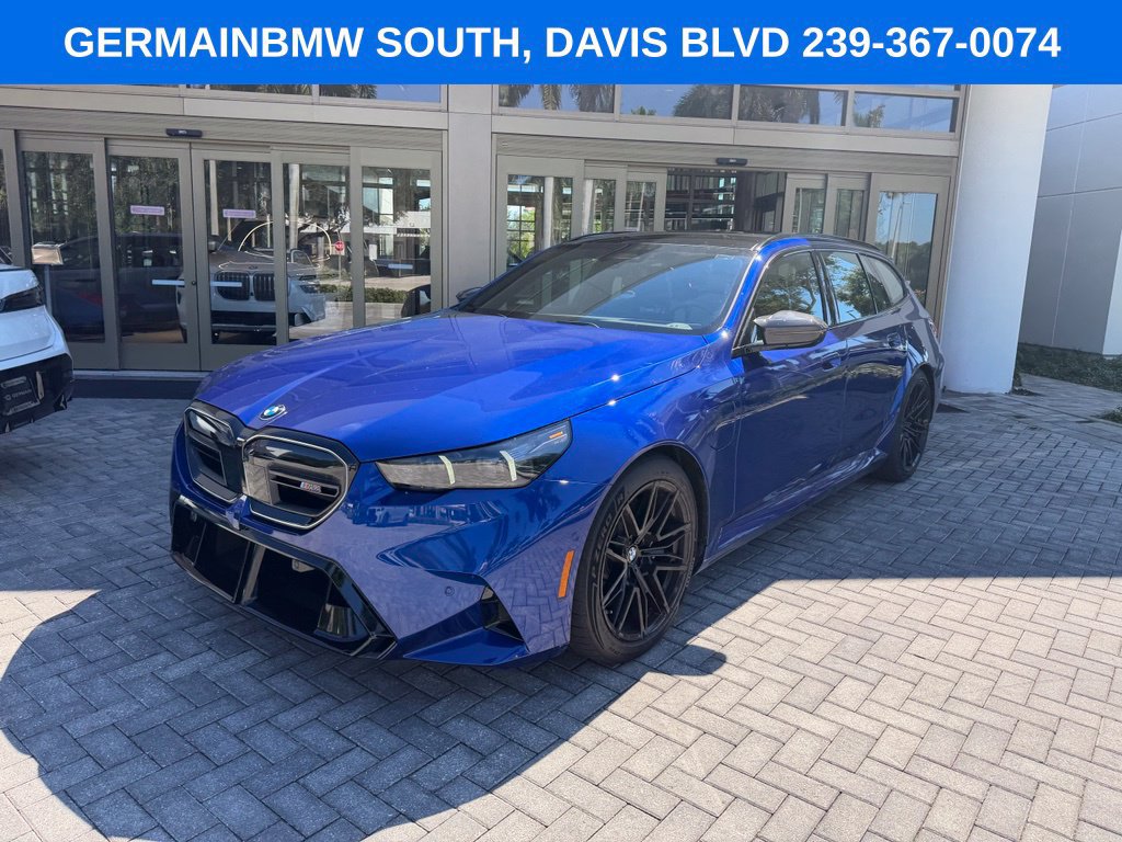 Used 2026 BMW M5 Touring w/ M Driver's Package AWD/4WD image 2