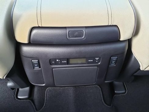 Certified 2024 Nissan Armada Platinum w/ Captain's Chairs Package RWD image 11