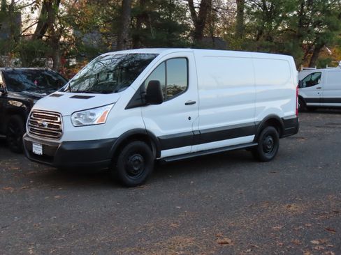 Used 2018 Ford Transit 250 130 Low Roof w/ Exterior Upgrade Package image 2