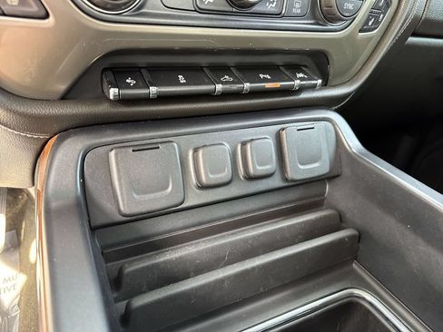 Used 2017 Chevrolet Silverado 1500 High Country AWD/4WD image 56