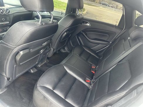 Used 2016 Mercedes-Benz B 250e image 16