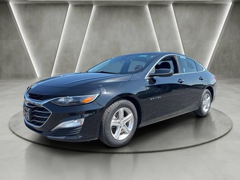 Used 2022 Chevrolet Malibu LS w/ Driver Confidence Package II FWD image 3