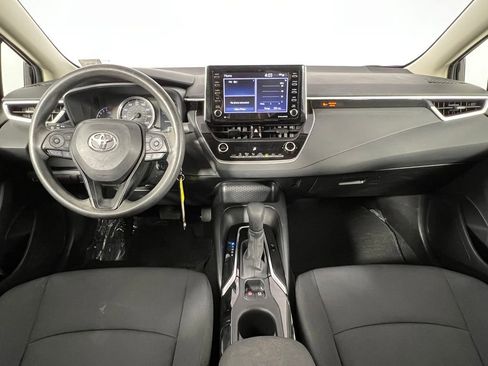 Used 2021 Toyota Corolla LE image 14