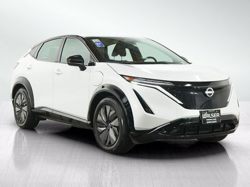 Used 2024 Nissan Ariya AWD image 8
