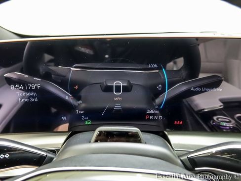 New 2025 Cadillac Lyriq Luxury image 12