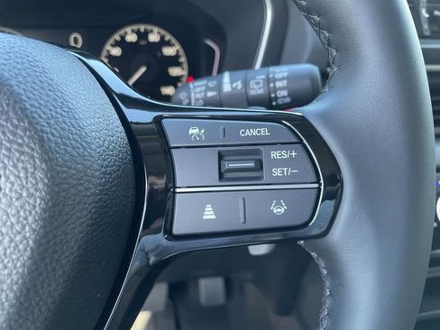 New 2025 Honda Pilot EX-L image 32