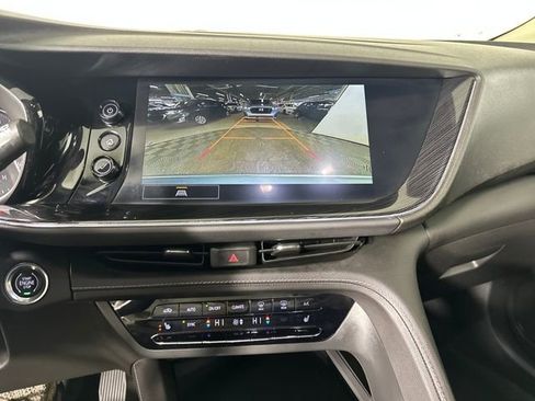 Used 2023 Buick Envision Essence image 22