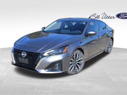 Used 2024 Nissan Altima 2.5 SV w/ SV Premium Package