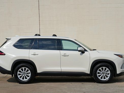Used 2024 Toyota Grand Highlander AWD image 54