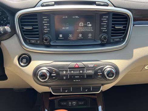 Used 2017 Kia Sorento EX AWD/4WD image 20