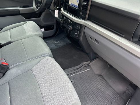 Used 2025 Ford F350 XLT w/ 360-Degree Camera Package AWD/4WD image 18