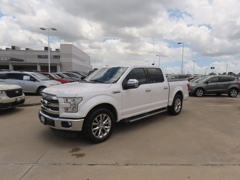 Used 2016 Ford F150 Lariat w/ Equipment Group 502A Luxury RWD image 2