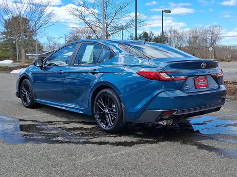 Certified 2025 Toyota Camry SE w/ Convenience Package image 7