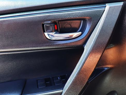 Used 2019 Toyota Corolla SE w/ Protection Package FWD image 40