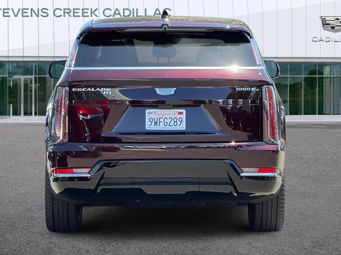 Used 2026 Cadillac Escalade IQ Luxury 1 w/ LPO, Floor Liner Package AWD/4WD image 4