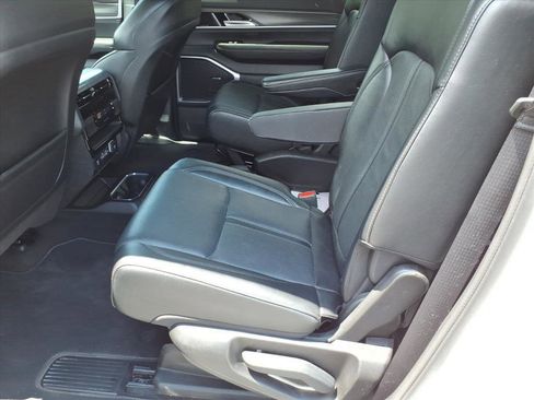 Used 2024 Jeep Wagoneer Series II AWD/4WD image 13