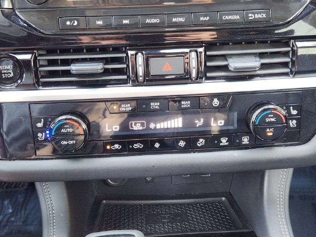 Used 2025 Nissan Pathfinder Platinum w/ Cargo Package FWD image 21