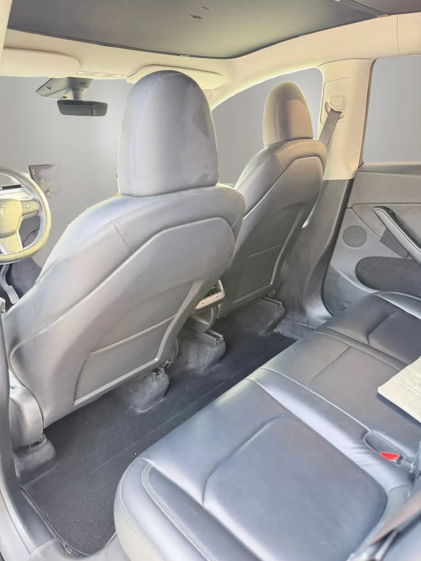 Used 2023 Tesla Model Y AWD image 17