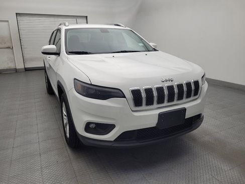 Used 2019 Jeep Cherokee Latitude w/ Cold Weather Group AWD/4WD image 14