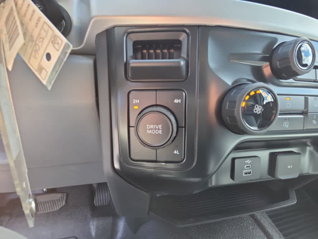 New 2025 Ford F350 XL w/ XL Chrome Package AWD/4WD image 39