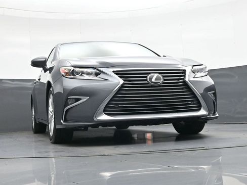 Used 2017 Lexus ES 350 w/ Premium Package FWD image 36