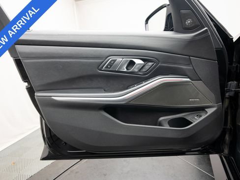 Used 2021 BMW M3 Competition w/ Executive Package RWD image 36