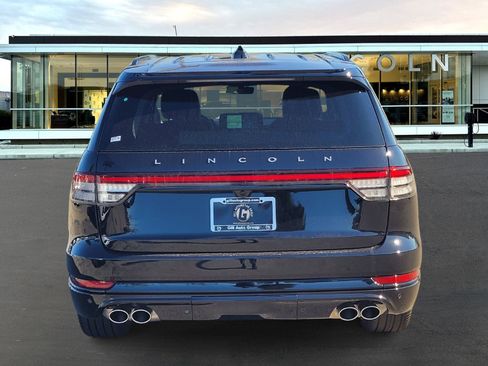 New 2026 Lincoln Aviator 2WD w/ Jet Appearance Package image 5