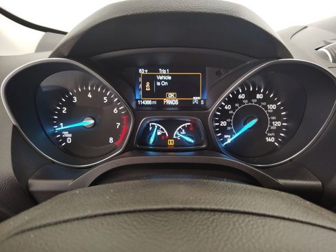 Used 2019 Ford Escape SE image 16