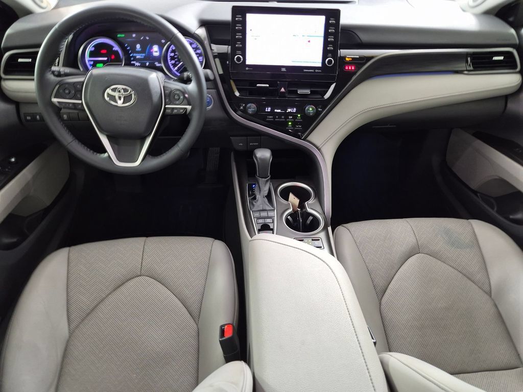 Used 2021 Toyota Camry XLE w/ Navigation Upgrade Package FWD image 25