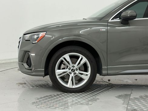 Certified 2021 Audi Q3 2.0T Premium w/ Convenience Package AWD/4WD image 27