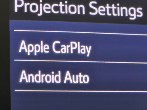 Used 2021 Toyota Corolla LE image 3