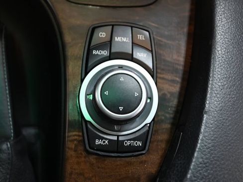 Used 2009 BMW 528i xDrive Sedan AWD/4WD image 24