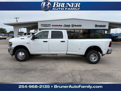 New 2026 RAM 3500 Tradesman w/ Chrome Appearance Group A image 9