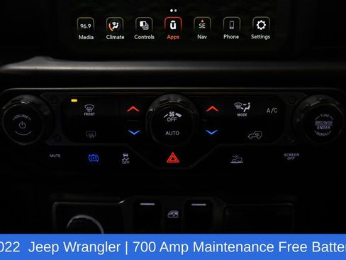 Used 2022 Jeep Wrangler Unlimited Sahara image 18