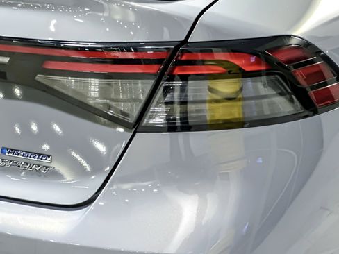 Used 2023 Honda Accord Sport image 12