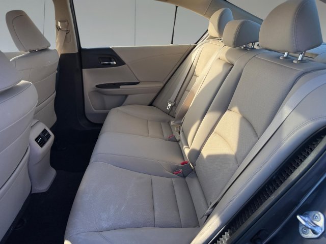 Used 2017 Honda Accord Touring image 8