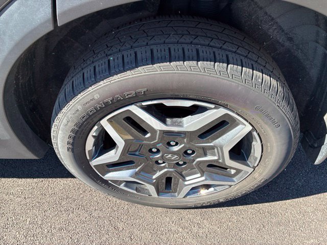 Used 2023 Hyundai Santa Fe Limited AWD/4WD image 5