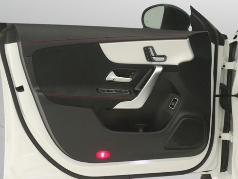Certified 2023 Mercedes-Benz CLA 250 image 17
