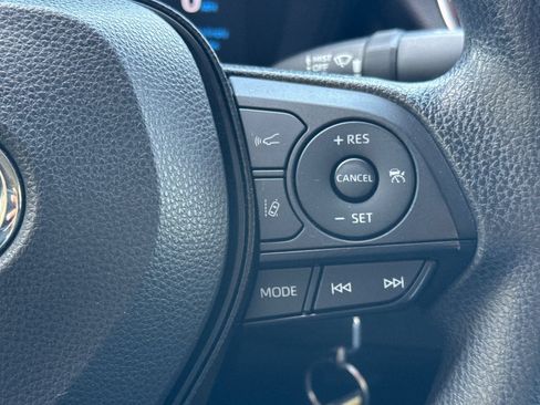 Certified 2020 Toyota Corolla LE FWD image 30