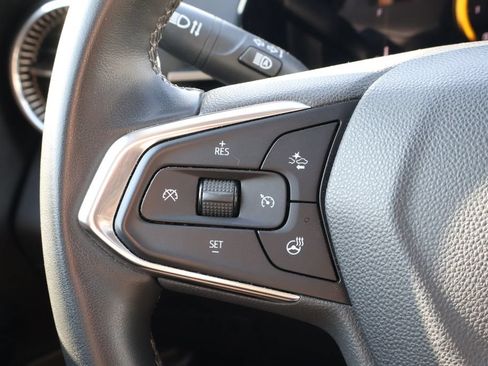 Used 2024 Chevrolet Trax ACTIV w/ Sunroof Package FWD image 18