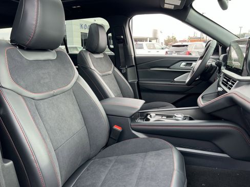 New 2026 Ford Explorer ST w/ Sun And Sound Package image 28