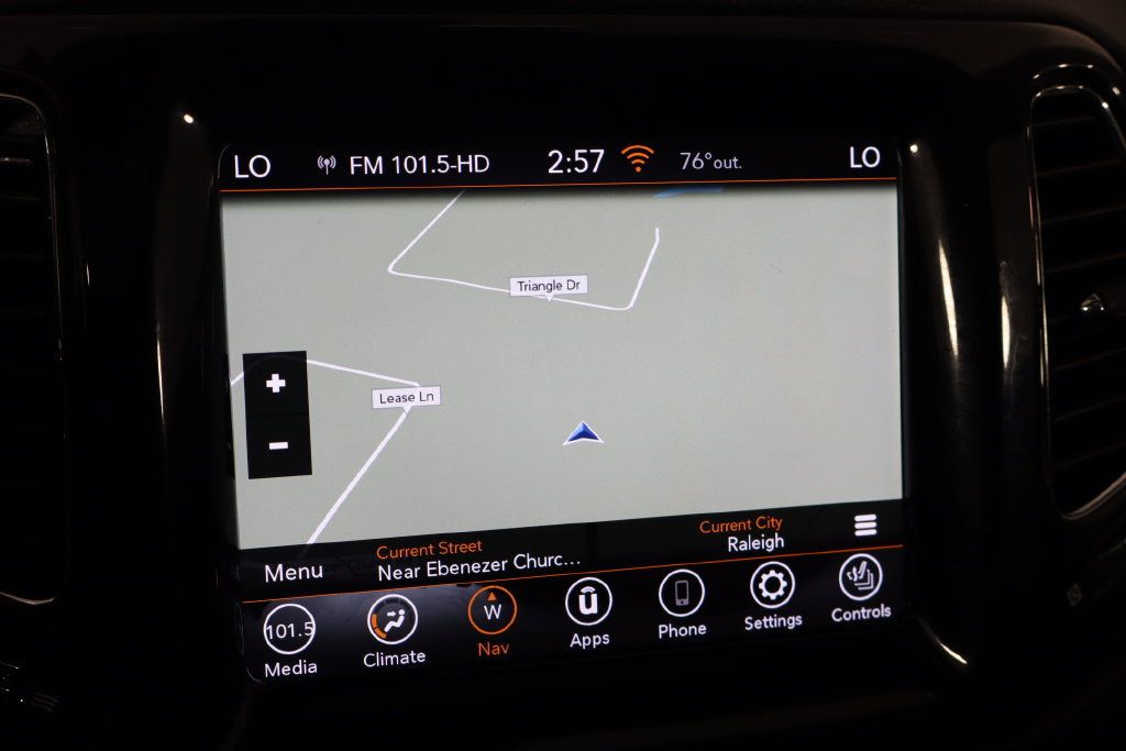 Used 2021 Jeep Compass Limited w/ Sun and Sound Group AWD/4WD image 40