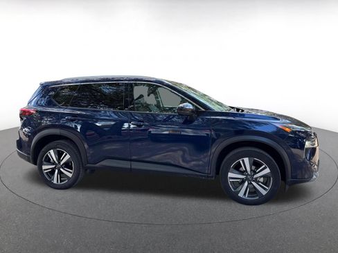 Used 2026 Nissan Rogue SL AWD/4WD image 11